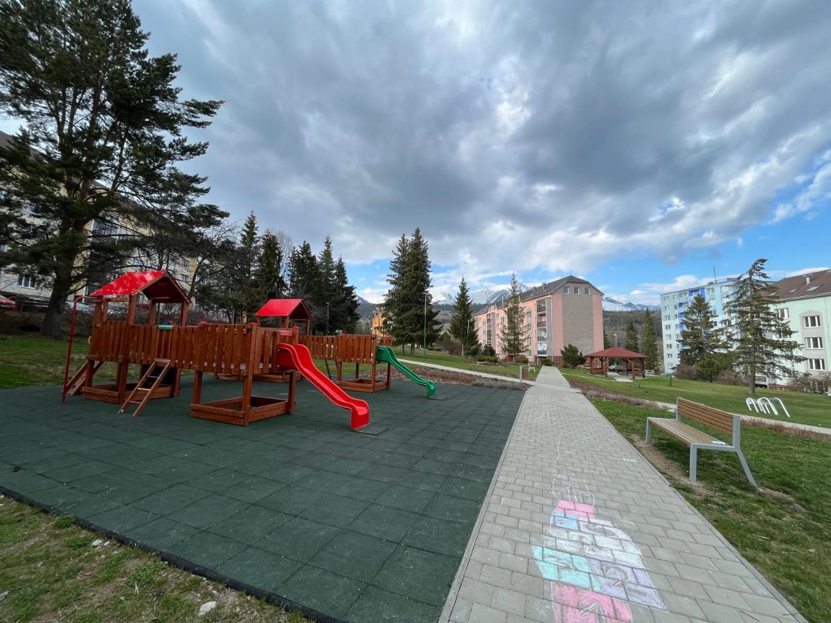 Ubytovanie Pod Stitmi Vysokych Tatier 塔特兰斯卡斯特拉 外观 照片