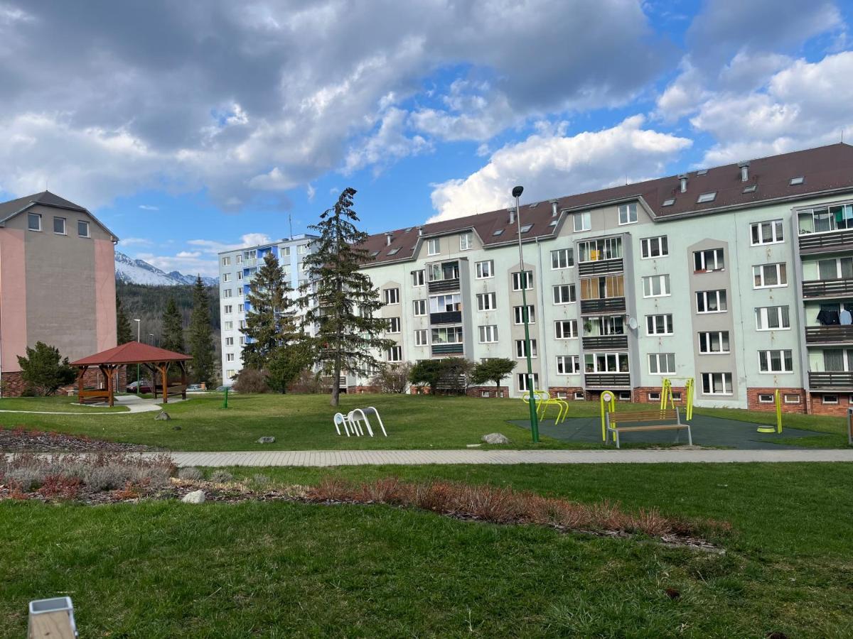 Ubytovanie Pod Stitmi Vysokych Tatier 塔特兰斯卡斯特拉 外观 照片